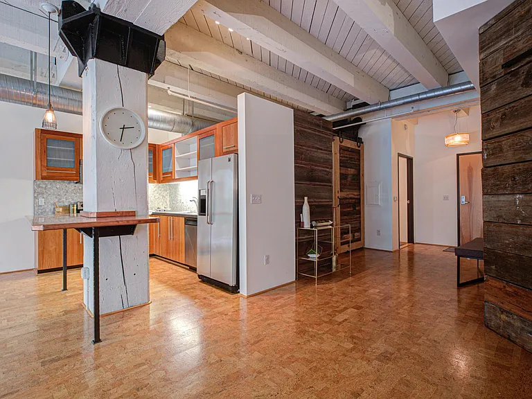 1420 NW Lovejoy St #332 — Photo 14