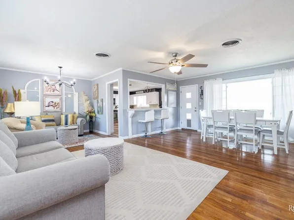 604 McCarver Dr, Ballinger, TX 76821