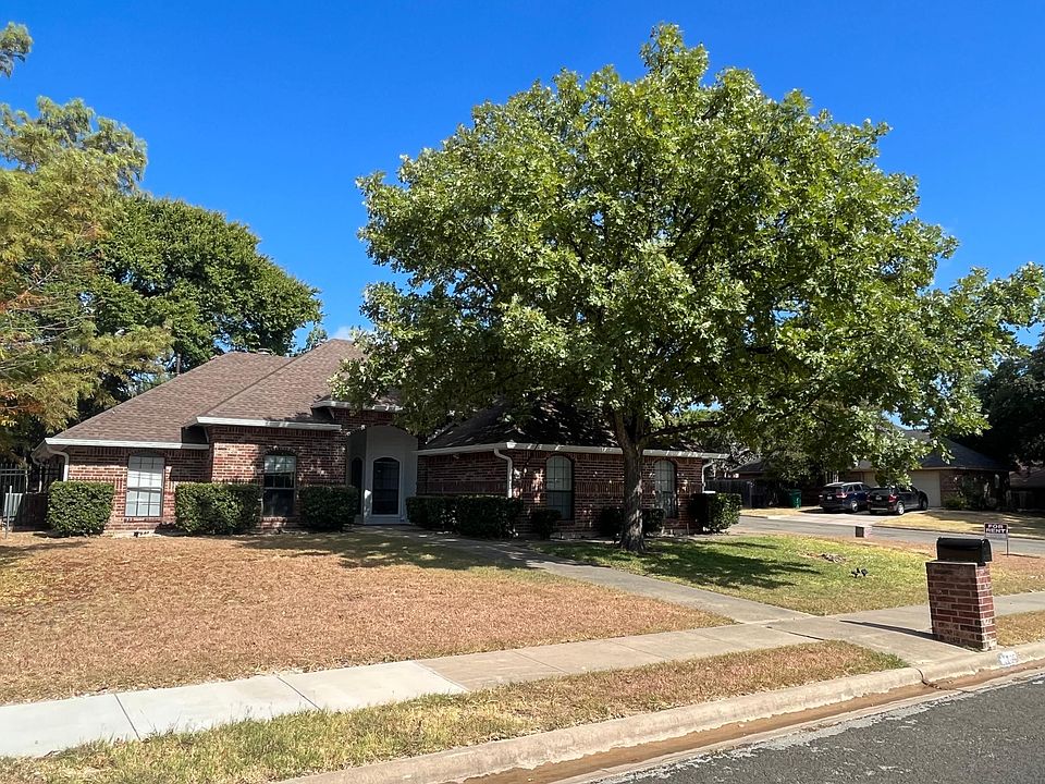 Large corner lot with lots of large trees for added shade