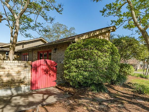 4th image of 51 Oleander Ct