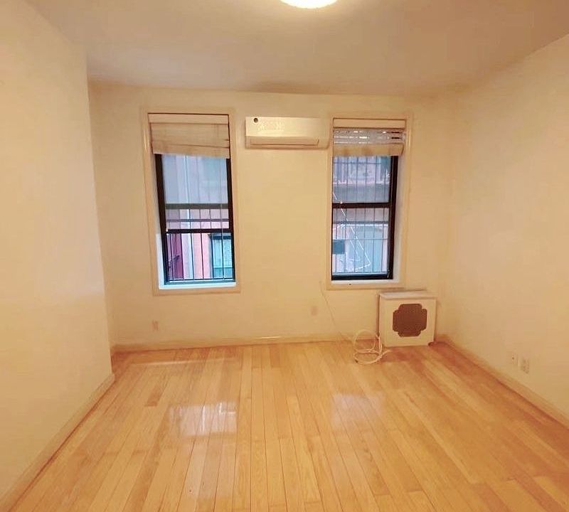 1st image of 43 Henry St #11