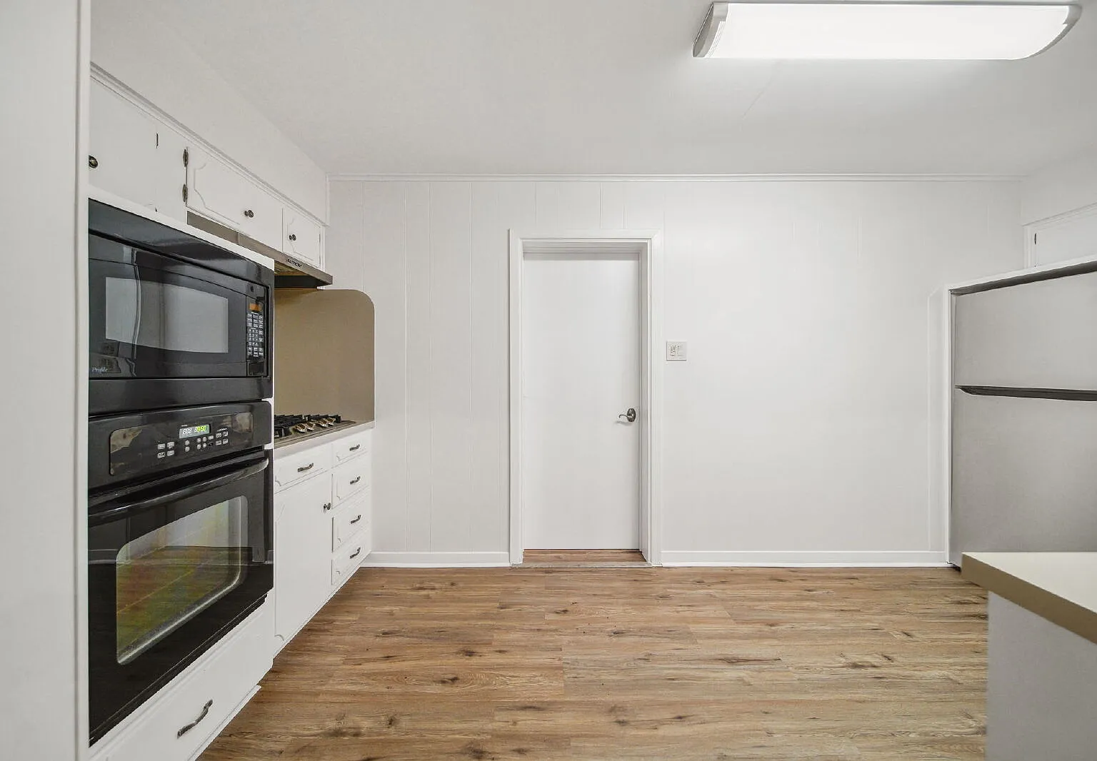 3 bed, 1.0 bath, 1850 sqft, $1,500 — Photo 3