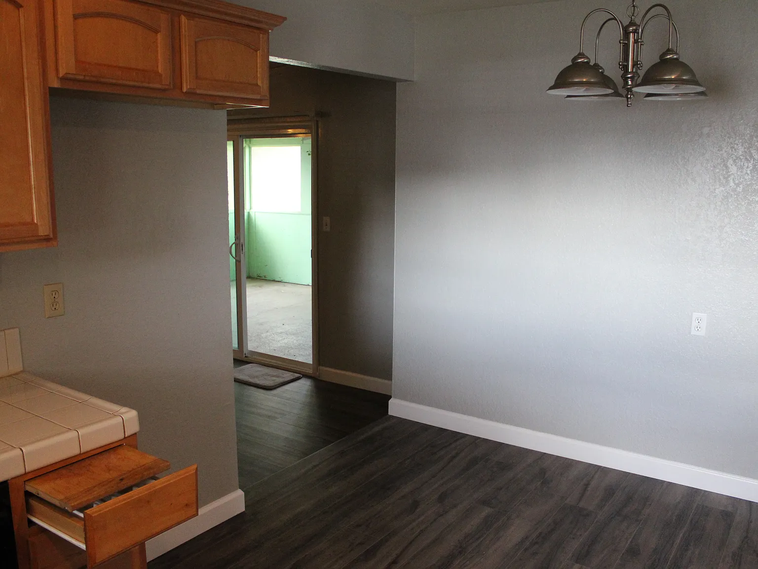 1606 San Bruno St — Photo 2
