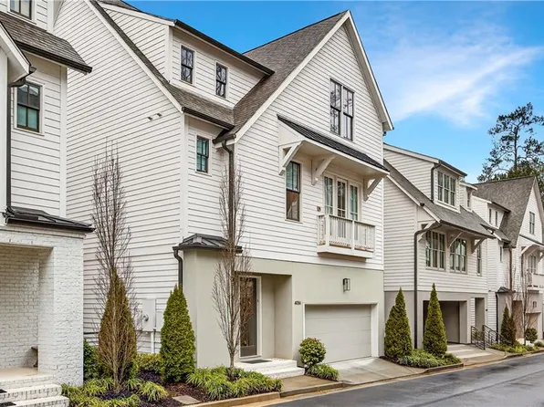 4036 Hazel Nut Ln, Atlanta, GA 30342