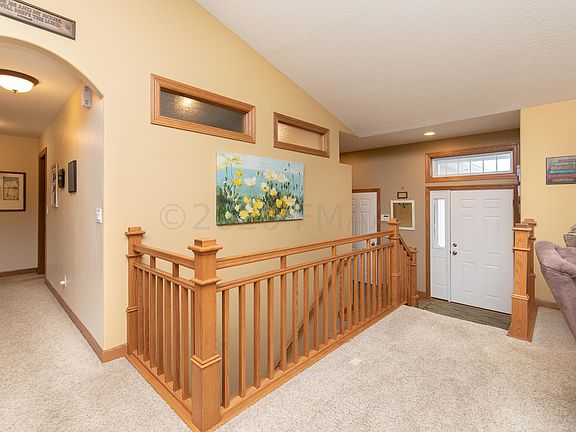3rd image of 1464 Sterling Ct