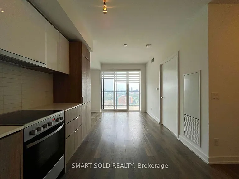 159 Wellesley St E #1706 — Photo 4