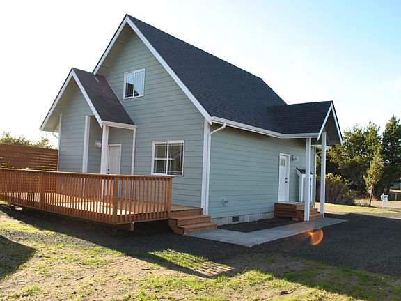 2nd image of 1239 Catalina Ct
