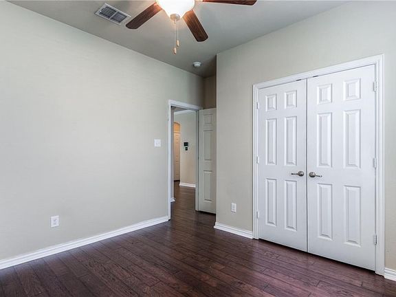 5th image of 750 Misty Oak Trl