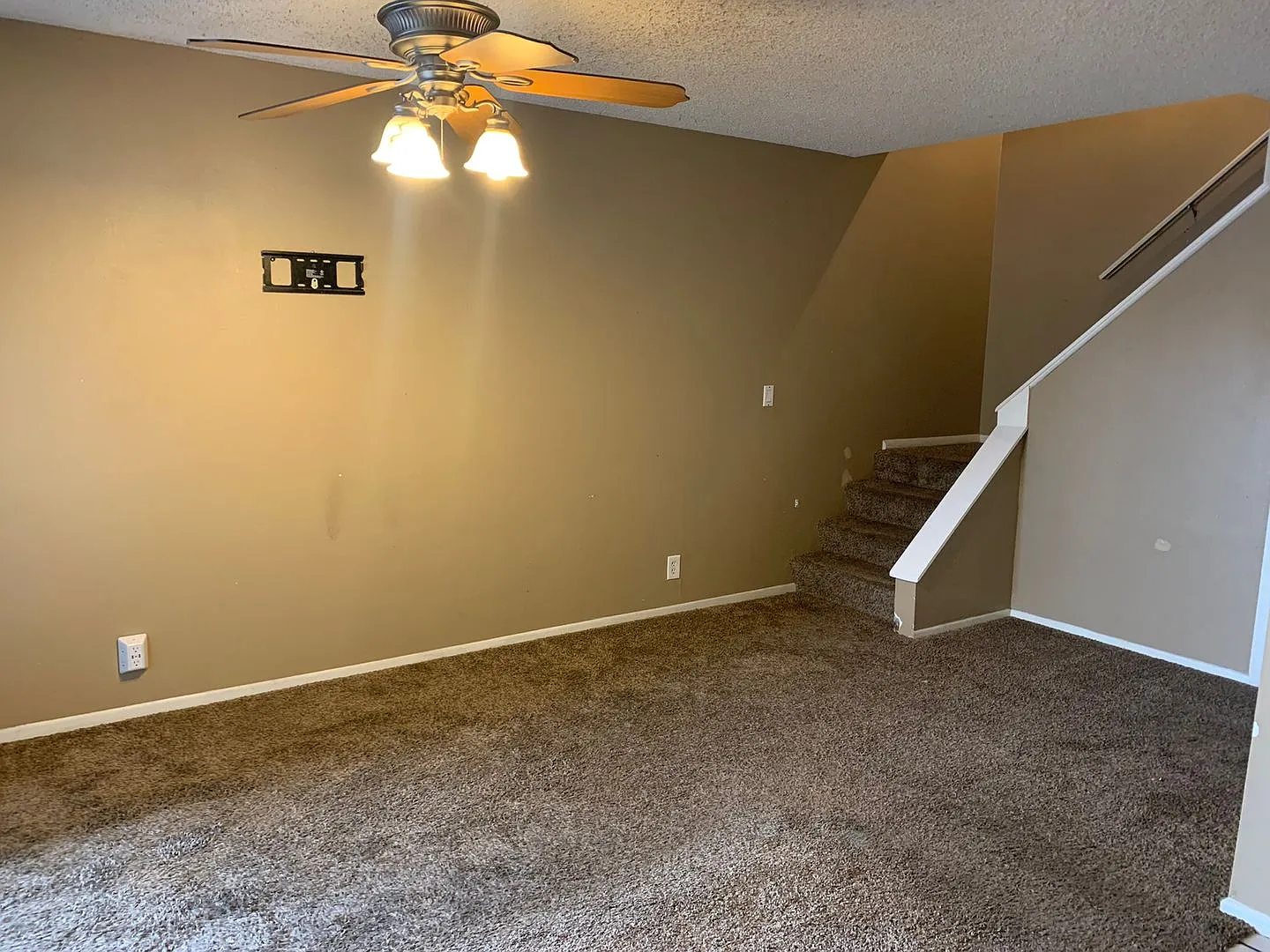 Wonderful 2 bedroom 1.5 bath unit in Chandler — Photo 4