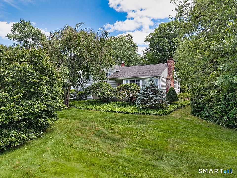 1st image of 32 Lincoln Lane