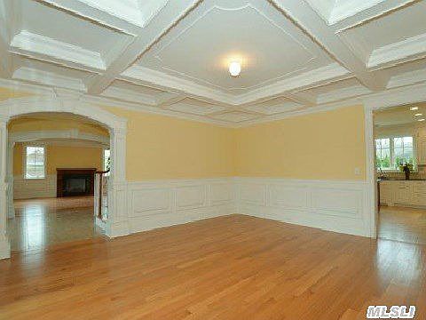 3rd image of 16 Dorchester Dr