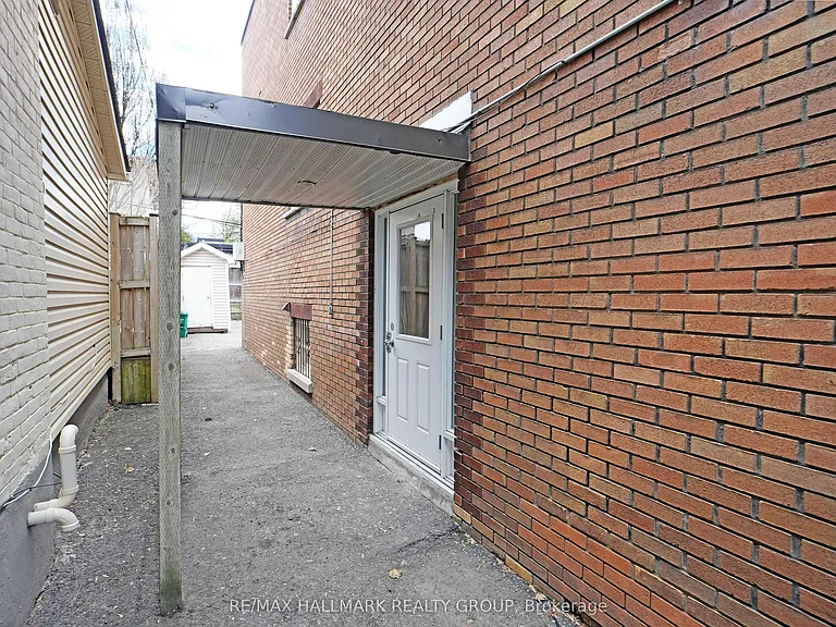 310 Byron Ave #3 — Photo 4