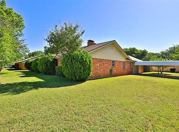 3rd image of 1801 Delwood Dr