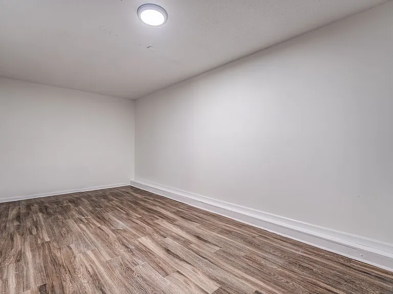 2551 Parkview Dr — Photo 24