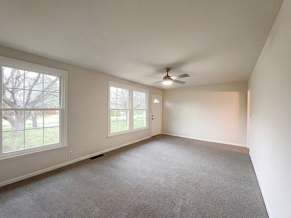 3rd image of 1110 Olympia Pl