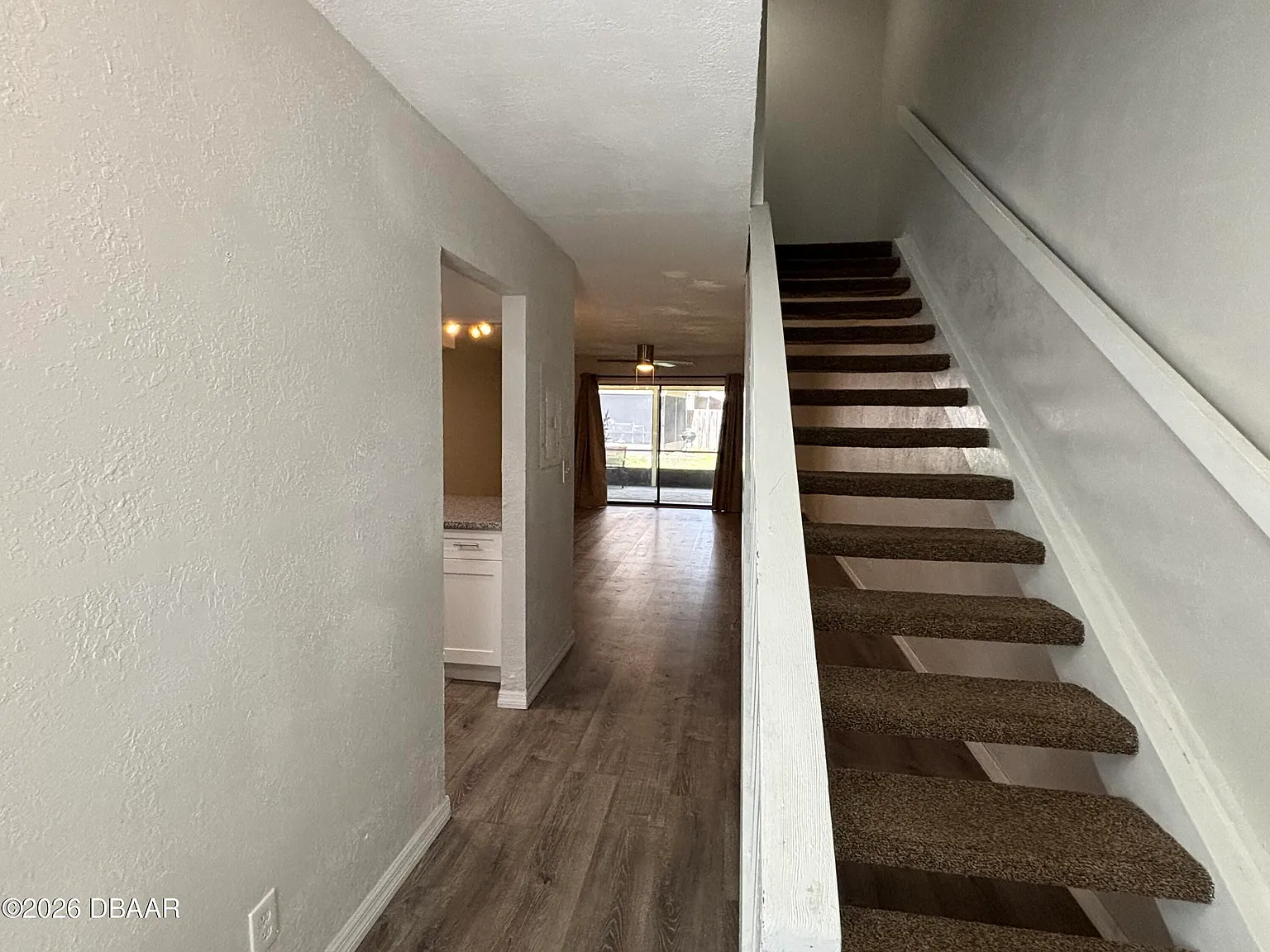 2 bed, 2.5 bath, 1254 sqft, $1,795 — Photo 3