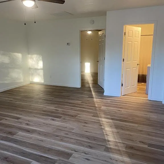 604 W Jackson St — Photo 6