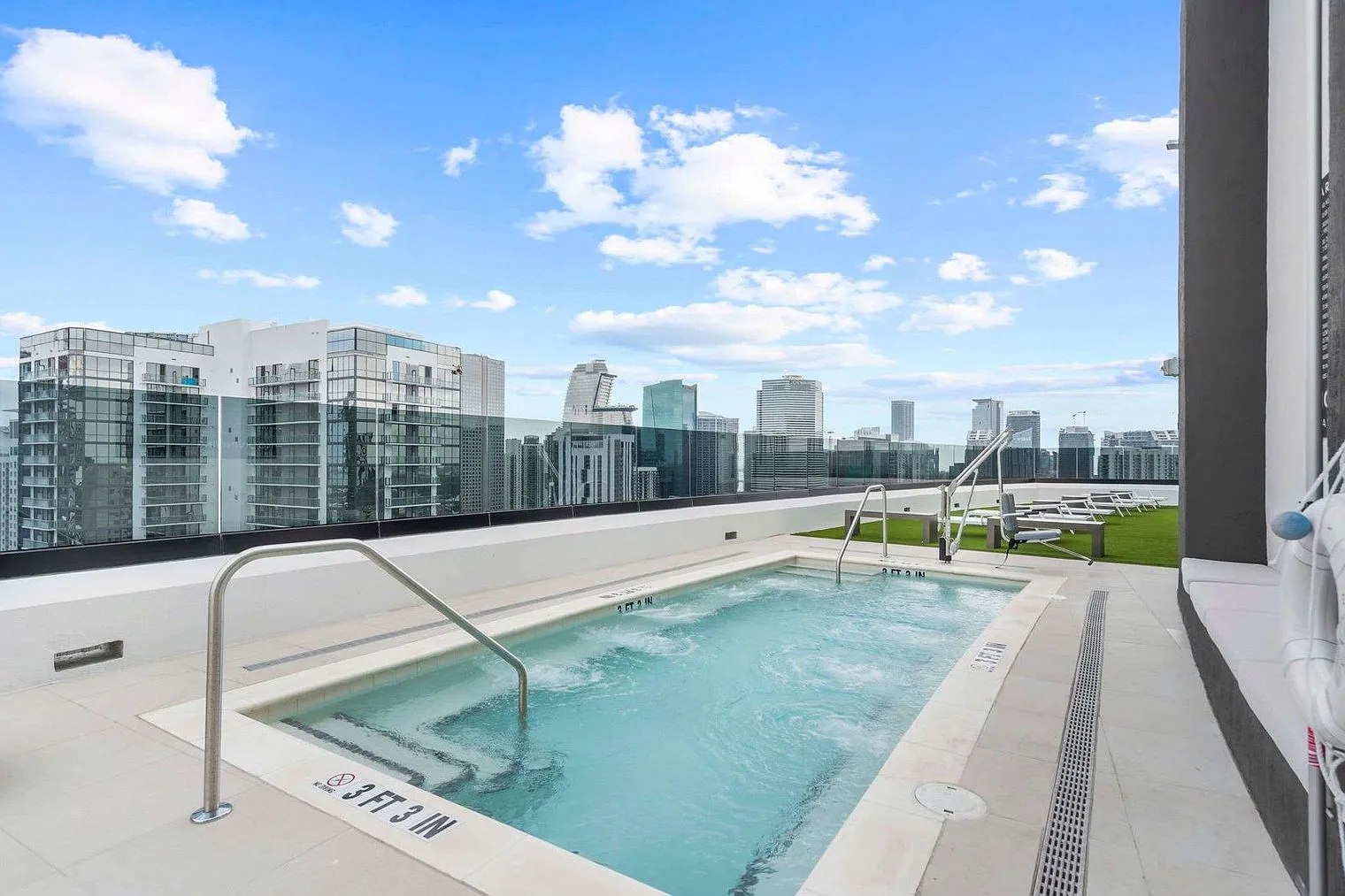 Studio, 1.0 bath, 462 sqft, $2,452 — Photo 4