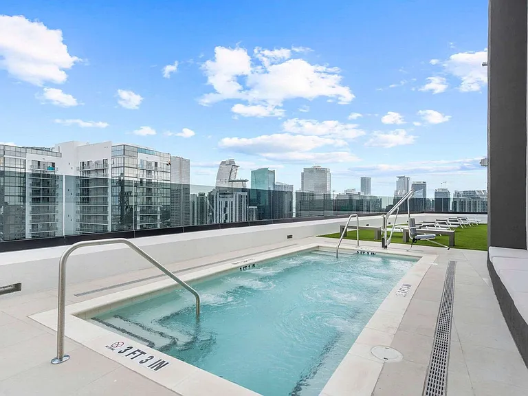 225 N Miami Ave #25-ID1380778P — Photo 19