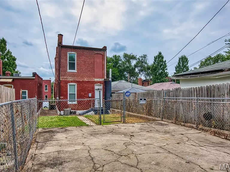 3820 Wisconsin Ave — Photo 24