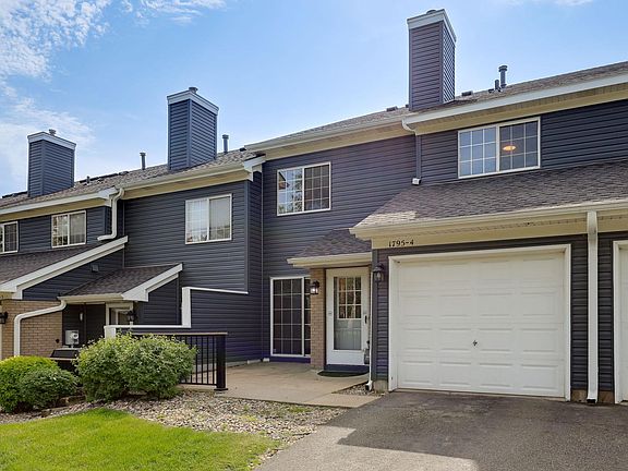2nd image of 1795 Donegal Dr APT 4