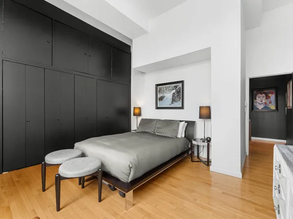 310 East 46th Street image 6 of 15