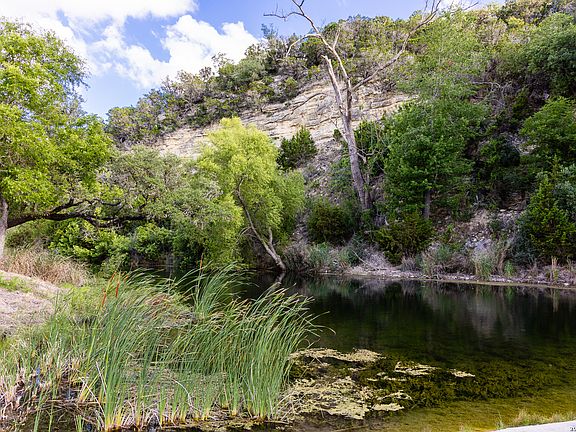 3rd image of 161 Flach Ranch Rd