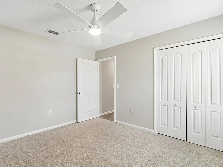 70305 Winding River Dr — Photo 23