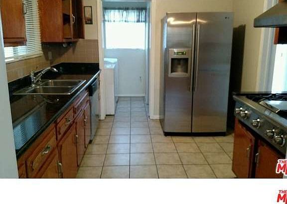 4th image of 2122 W 107th St