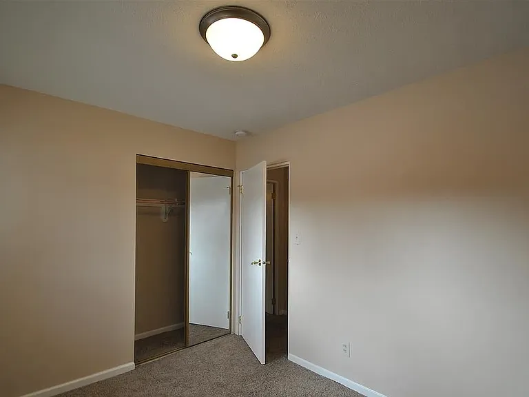 7604 Western Ave — Photo 14