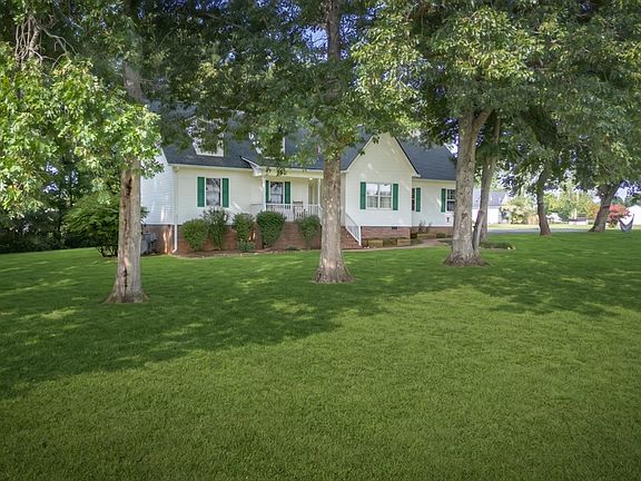 2nd image of 106 Tara Dr