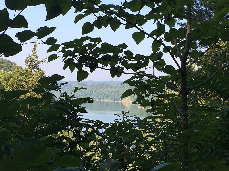 2nd image of 71 Lake Path