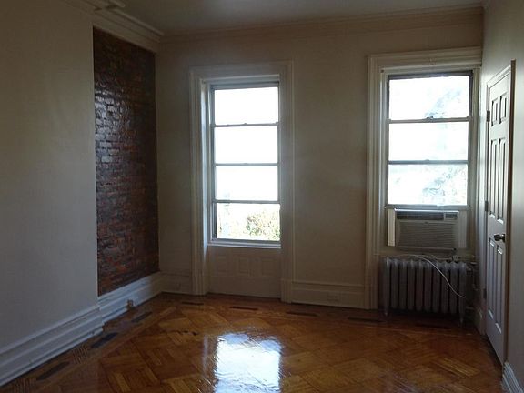 5th image of 1215 Dean St APT 4