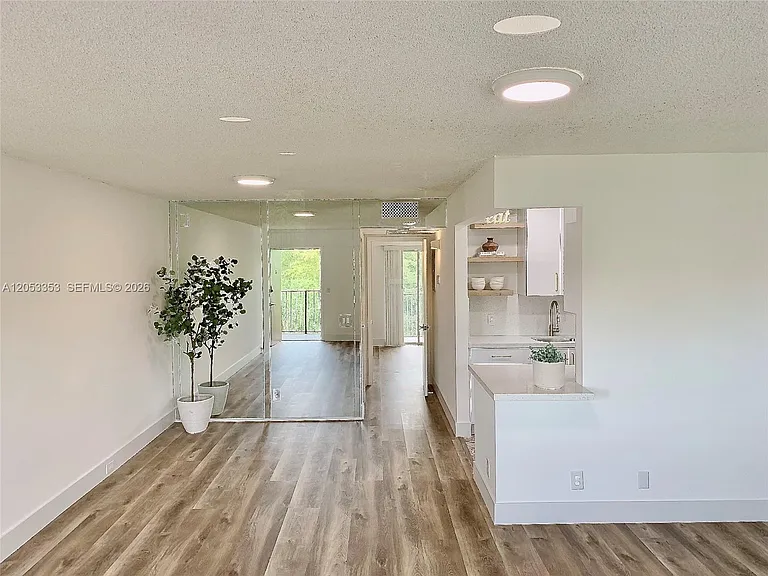 101 SW 132nd Way #413J — Photo 3