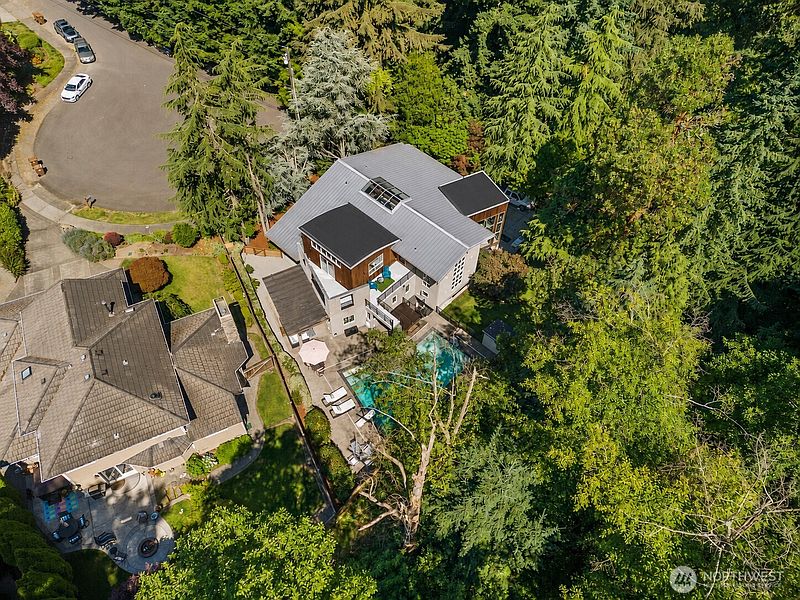 2nd image of 1933 Norma Road NE