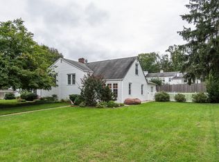 8720 Lykens Ln, Philadelphia, PA 19128