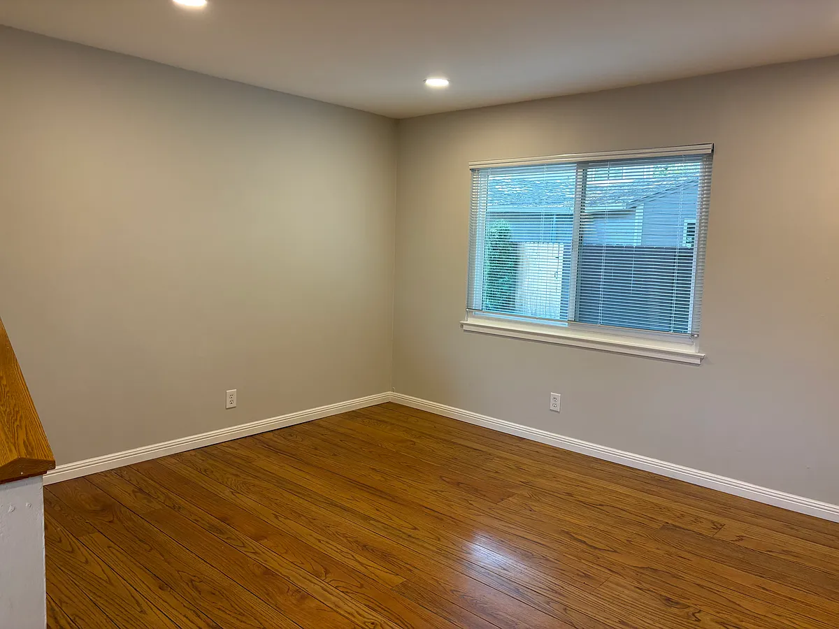 Building Photo - 1226 Carmel Ct
