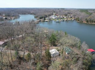 Clifty Heights Dr, Marion, IL 62959