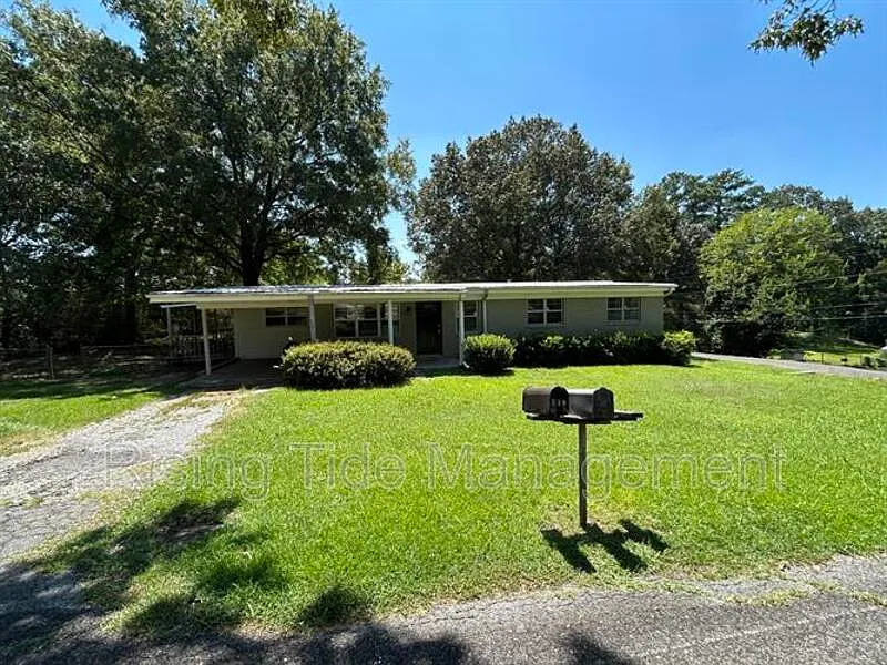 405 Minor Rd