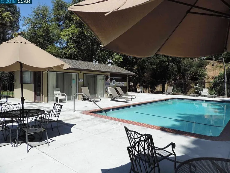 1772 Gazelle Way — Photo 23