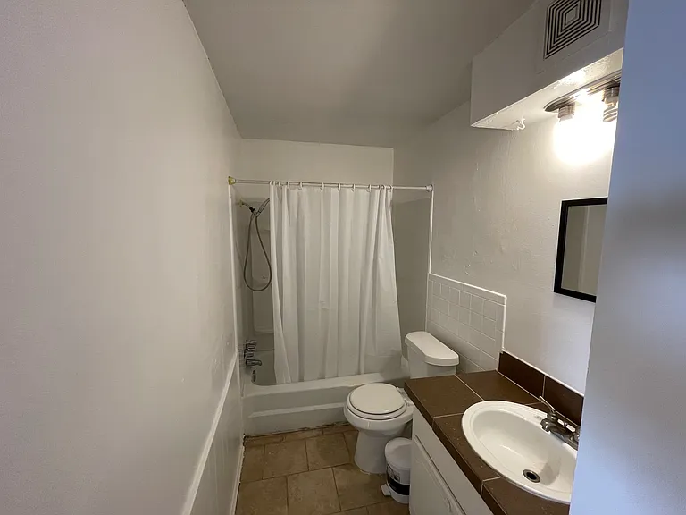 401 12th Ave SE #105 — Photo 12