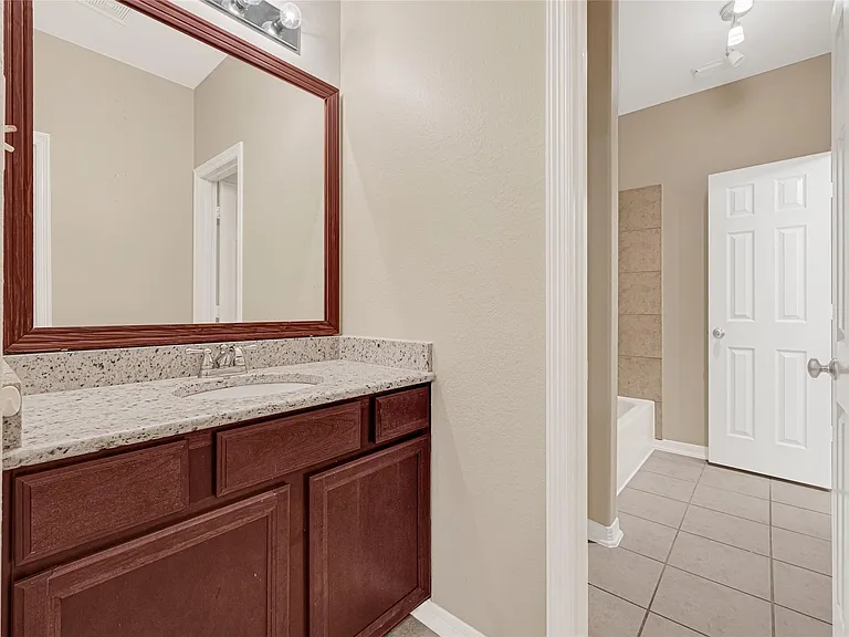 3906 Point Cuero Ct — Photo 33