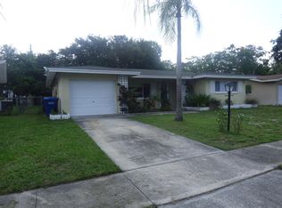 1160 Woodbrook Dr, Largo, FL 33770