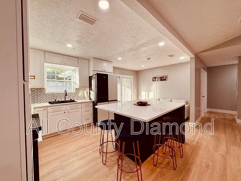 127 Heather Dr — Photo 7