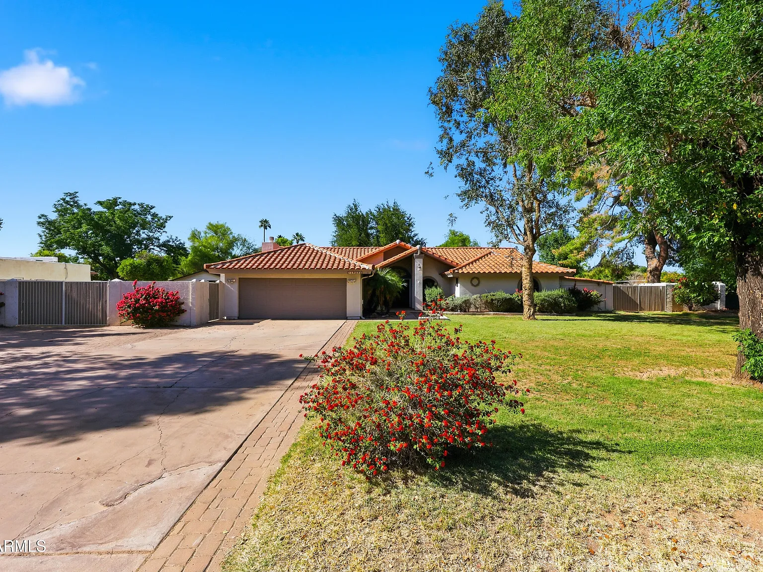 4 bed, 2.0 bath, 2035 sqft, $4,000 — Photo 1