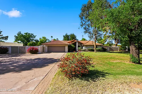 10432 W Avalon Dr Photo 1