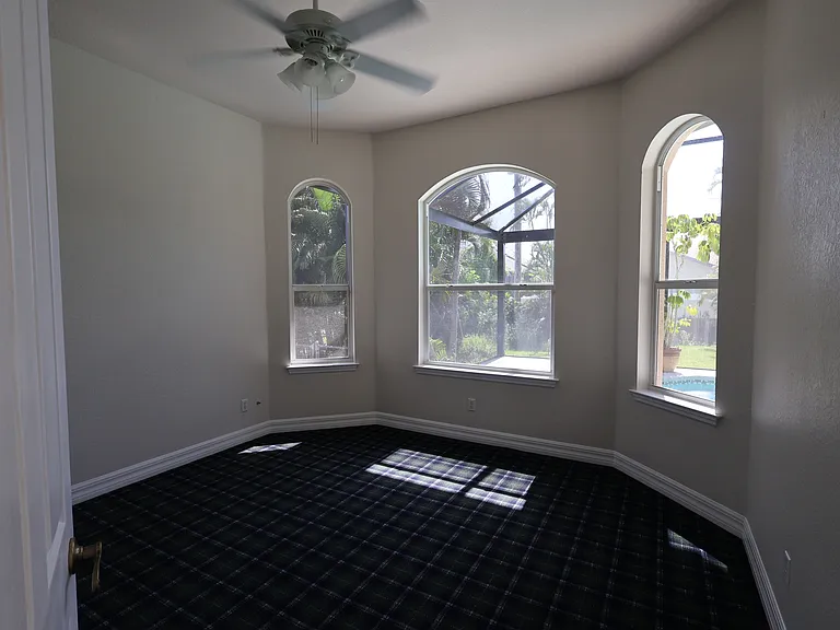 4905 Sands Blvd — Photo 27