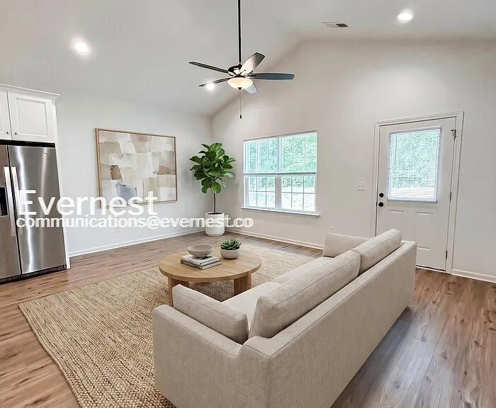 517 N Linwood Ave — Photo 3