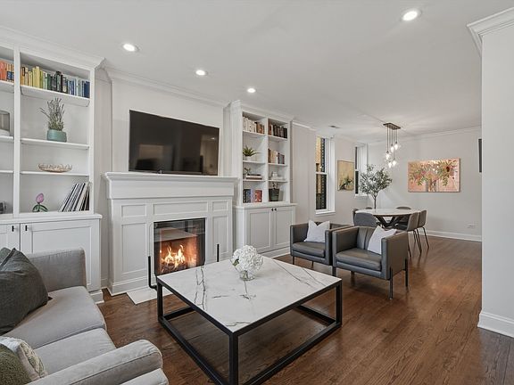 5th image of 2234 N Racine Ave #1-S