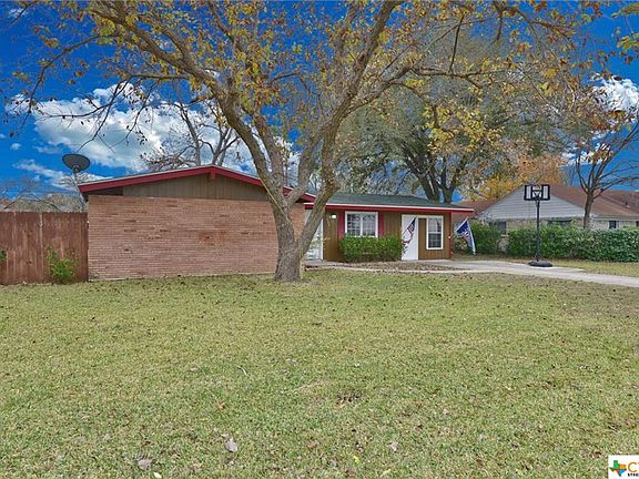 3rd image of 1609 Lullwood Ln